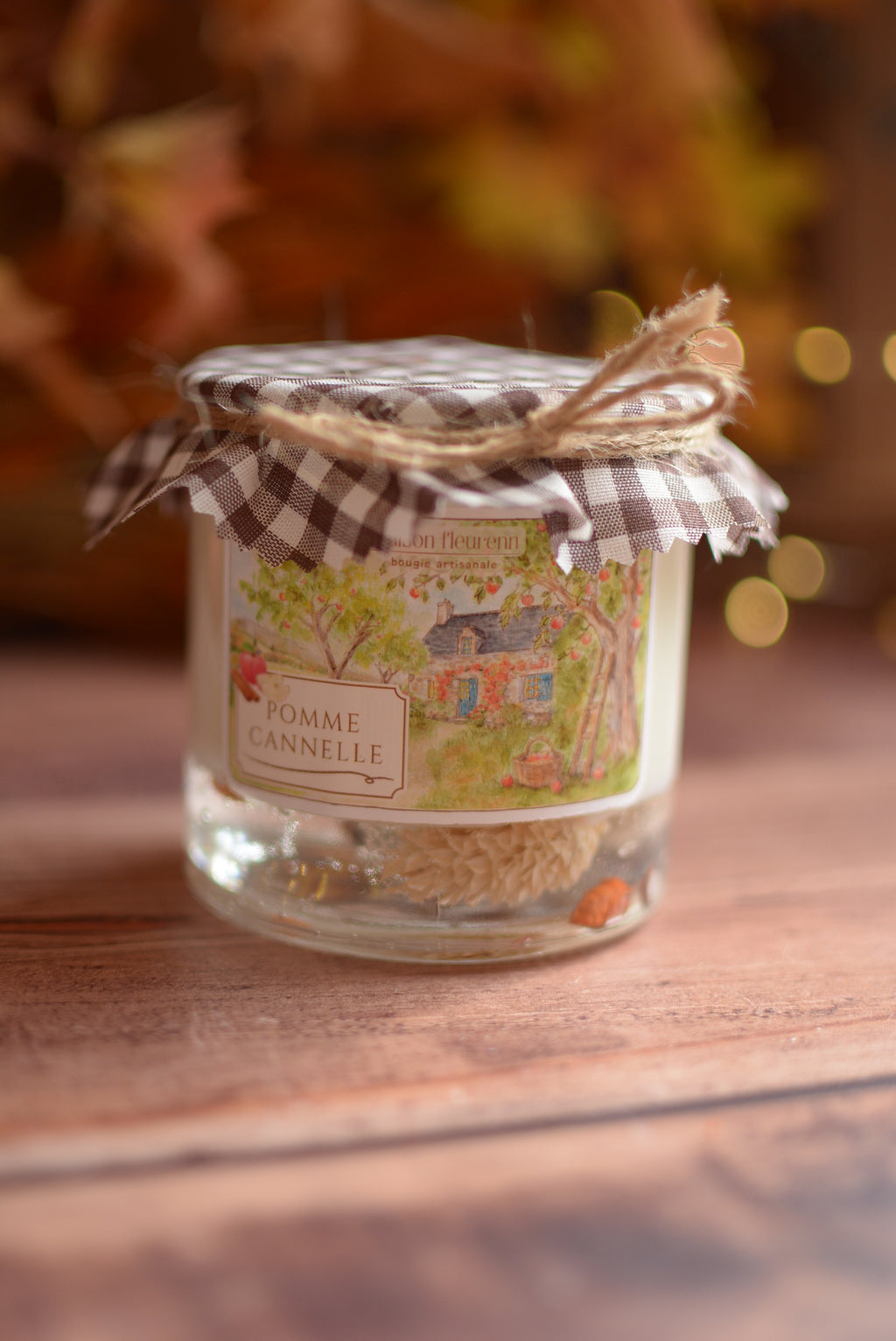 Bougie artisanale “Dans le verger” – parfum Pomme - cannelle