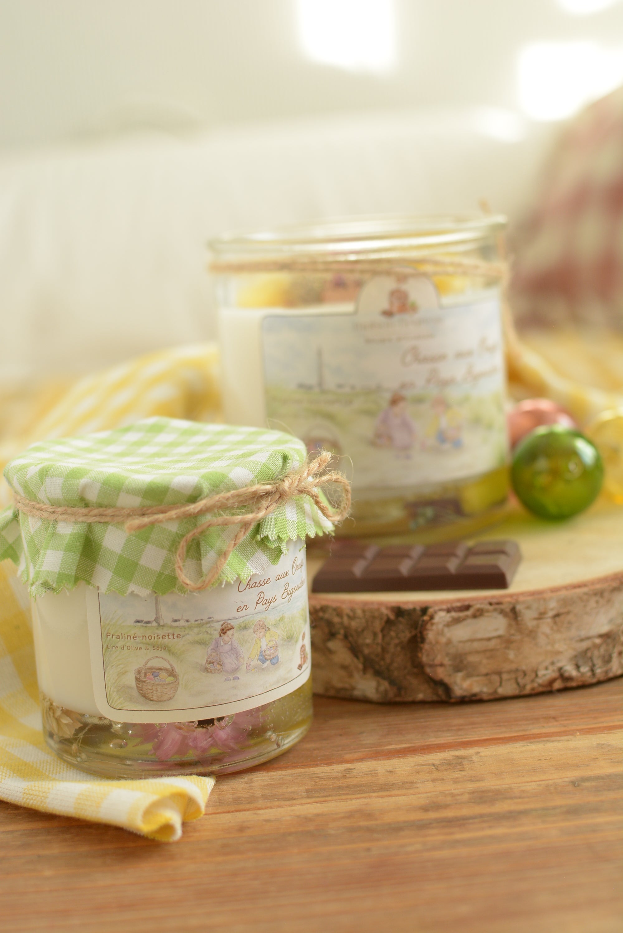Bougie artisanale “Chasse aux oeufs en Pays Bigouden” – parfum Praliné-Noisette