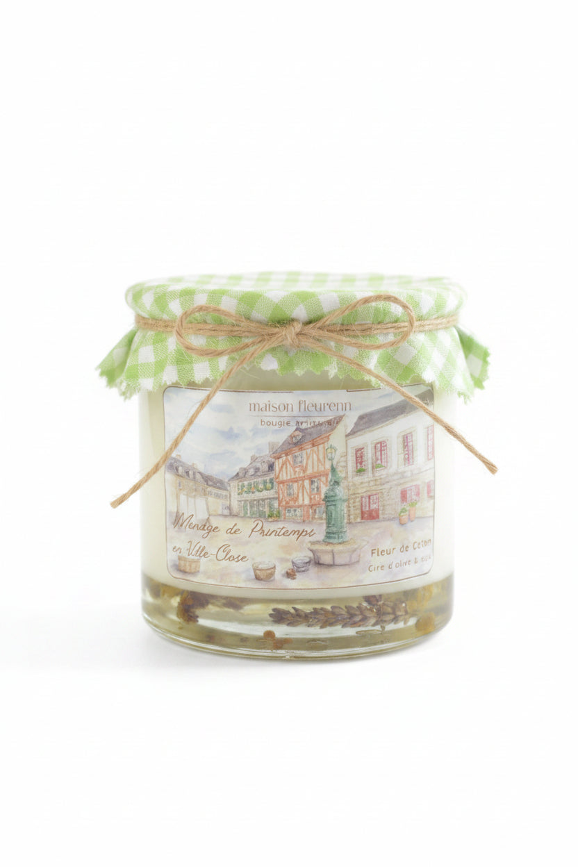 Bougie artisanale “Ménage de printemps en Ville close” – parfum Fleur de coton