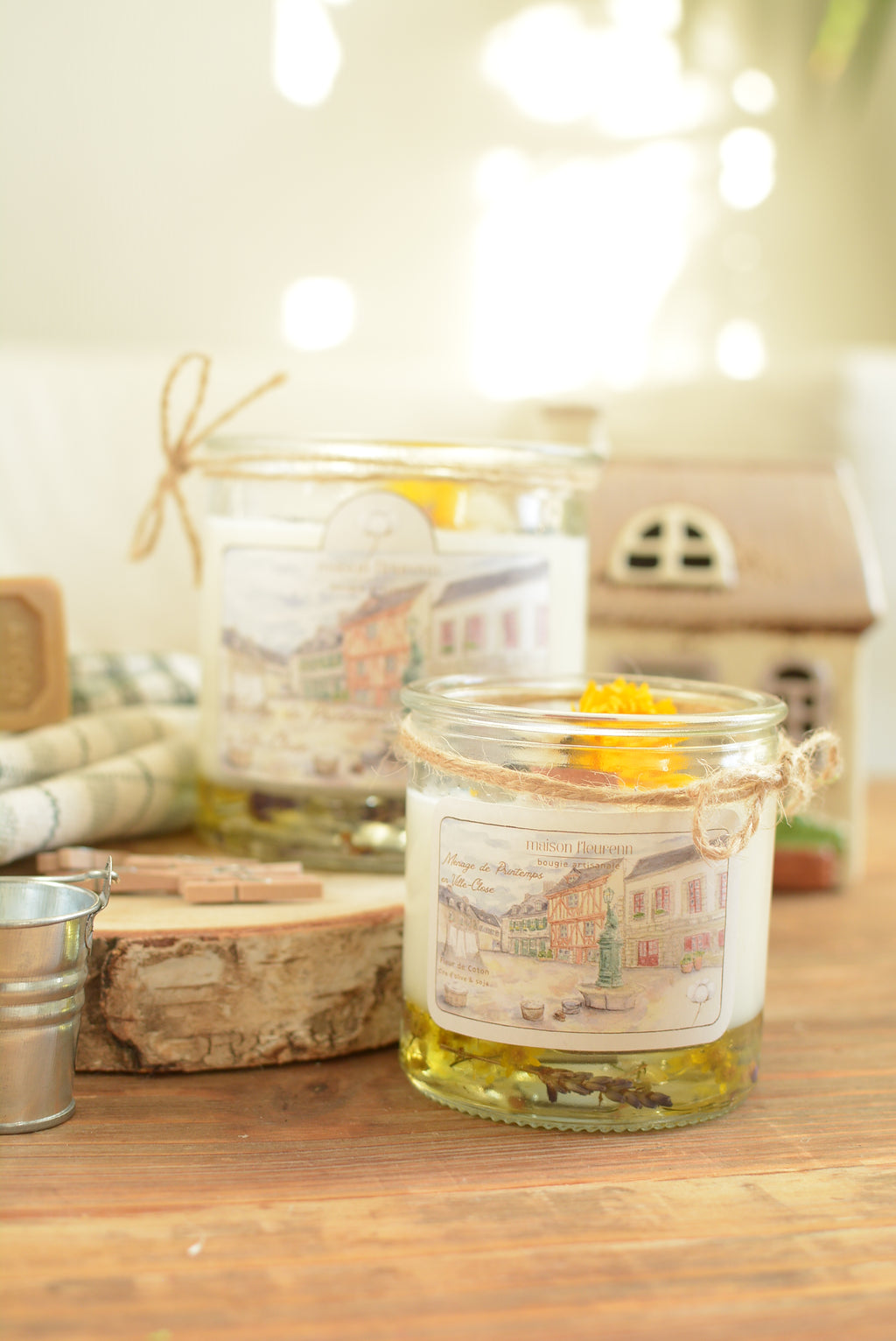 Bougie artisanale “Ménage de printemps en Ville close” – parfum Fleur de coton