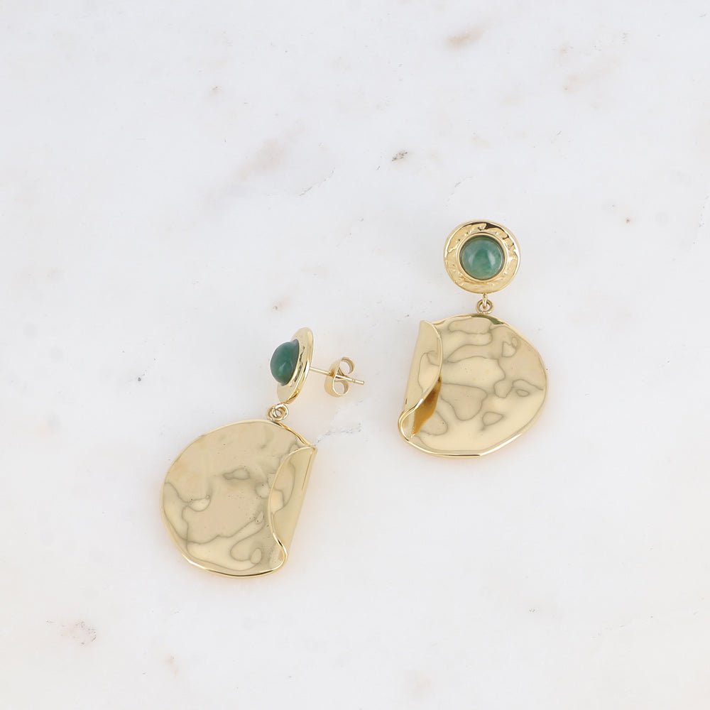 Boucles pendantes - pierre naturelle et pièce ronde recourbée et martelée